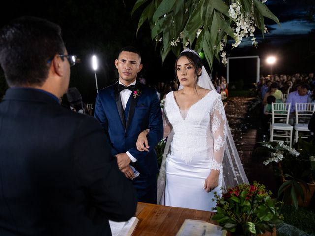 O casamento de Miqueias Moreira da Silva e Érica da Silva Cirqueira em Uberlândia, Minas Gerais 15