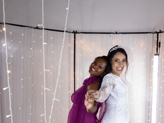 O casamento de Miqueias Moreira da Silva e Érica da Silva Cirqueira em Uberlândia, Minas Gerais 39