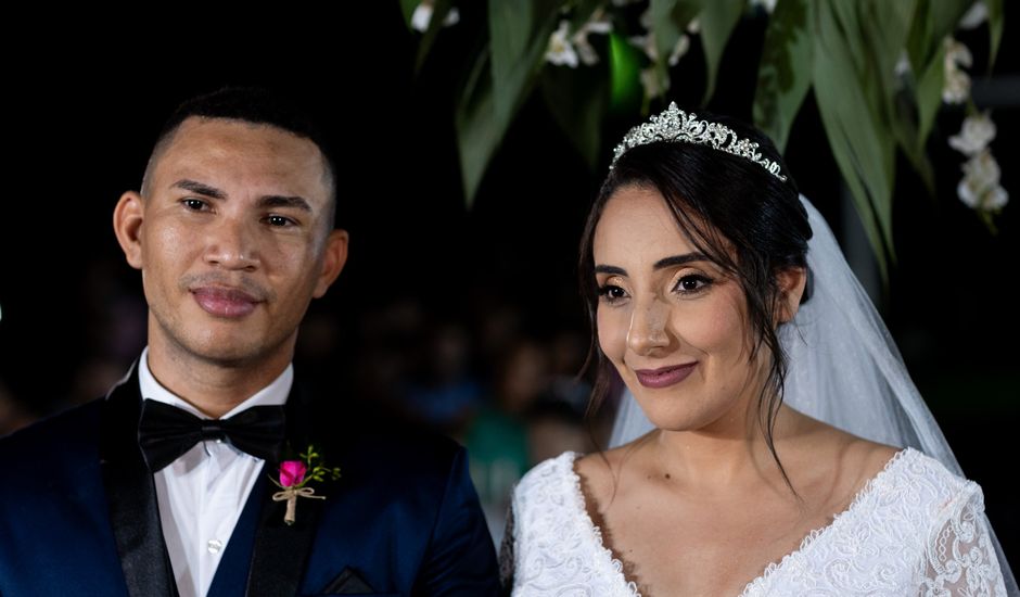 O casamento de Miqueias Moreira da Silva e Érica da Silva Cirqueira em Uberlândia, Minas Gerais