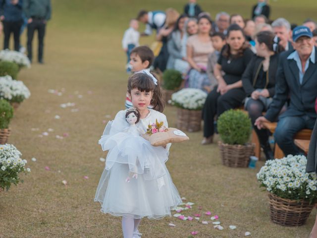 O casamento de Fabio e Larissa  em São Carlos, São Paulo Estado 62