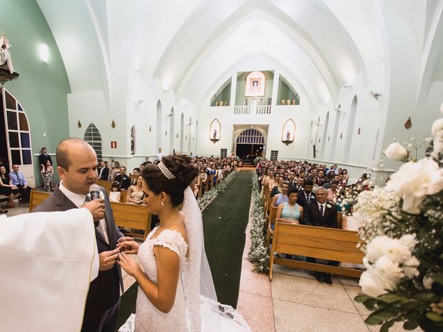 O casamento de Rodrigo e Bárbara em Caetanópolis, Minas Gerais 27