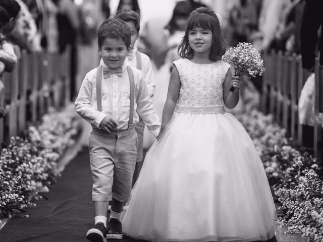 O casamento de Rodrigo e Bárbara em Caetanópolis, Minas Gerais 33