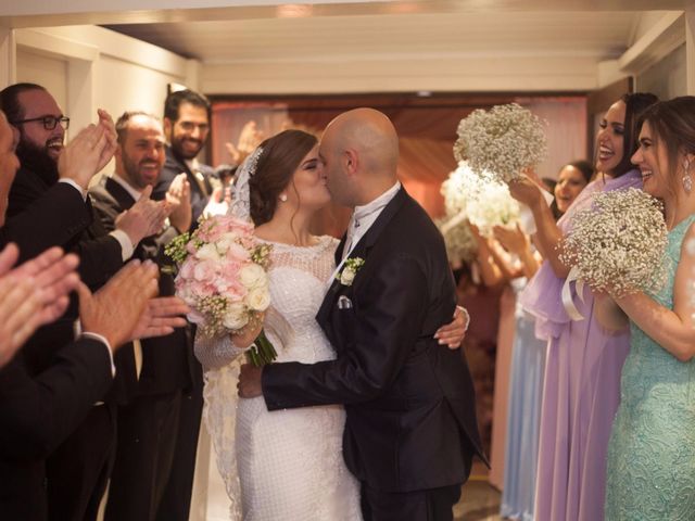 O casamento de Allyson  e Larissa  em Santo André, São Paulo 39
