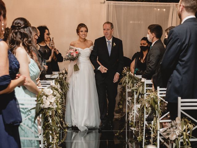 O casamento de Marcelo e Chris em Florianópolis, Santa Catarina 19