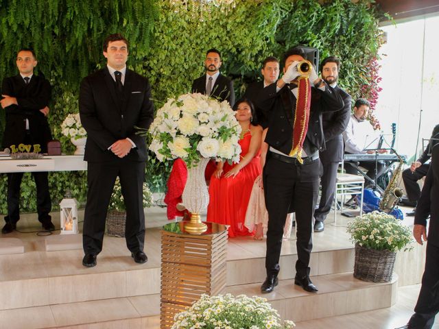 O casamento de Douglas e Simone em Itapecerica da Serra, São Paulo 14
