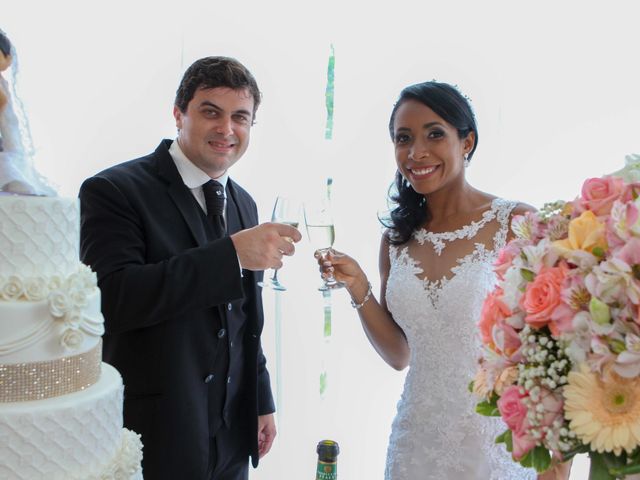 O casamento de Douglas e Simone em Itapecerica da Serra, São Paulo 36