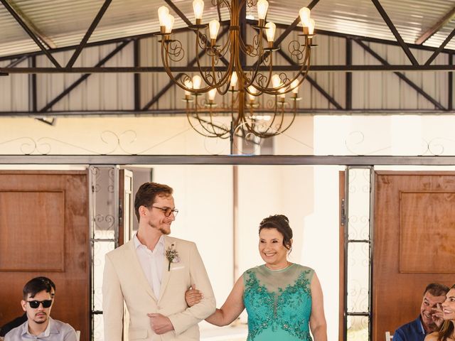 O casamento de Vinicius e Jessica em São José dos Pinhais, Paraná 34