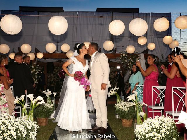 O casamento de Marcelo e Cibelle em Santa Luzia, Minas Gerais 22