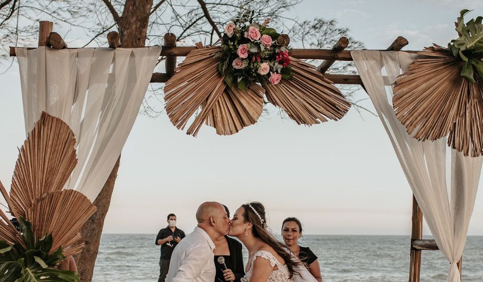 O casamento de Rosa e Joana Mariah  em Vila Velha, Espírito Santo