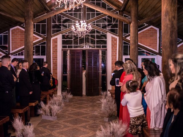 O casamento de Filipe e Daphne em Curitiba, Paraná 29