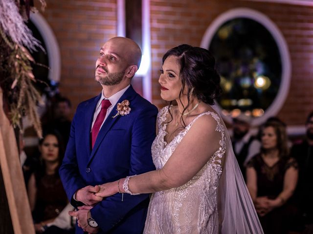 O casamento de Filipe e Daphne em Curitiba, Paraná 49