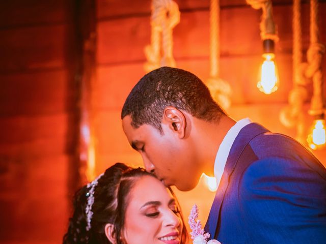 O casamento de Rosângela   e Yeison José  em Curitiba, Paraná 8