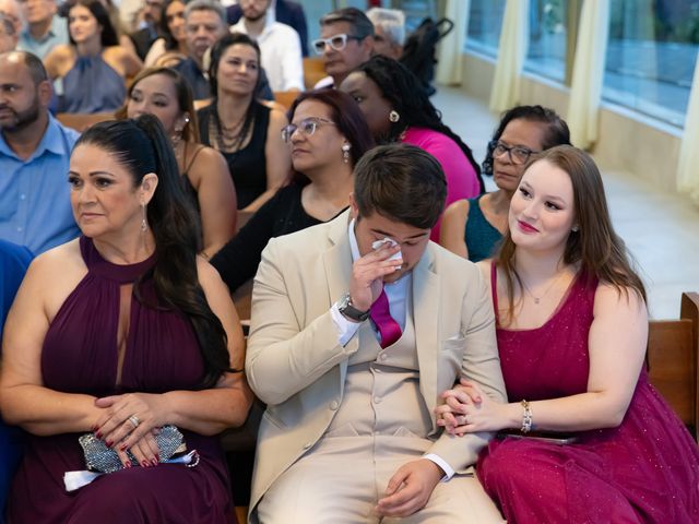 O casamento de Ari e Fabiana em Mairiporã, São Paulo Estado 36