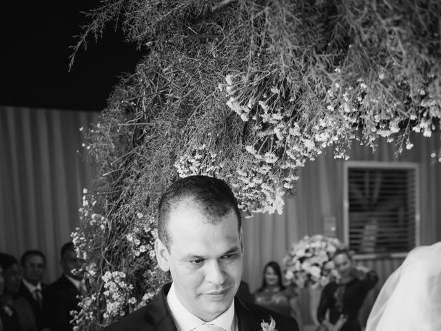 O casamento de Rafael e Rosineia em Sapezal, Mato Grosso 9