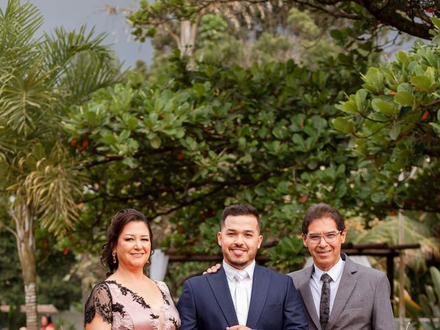 O casamento de Marlon e Camila em Valinhos, São Paulo Estado 45
