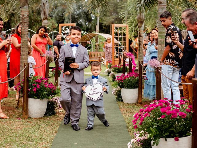O casamento de Marlon e Camila em Valinhos, São Paulo Estado 64