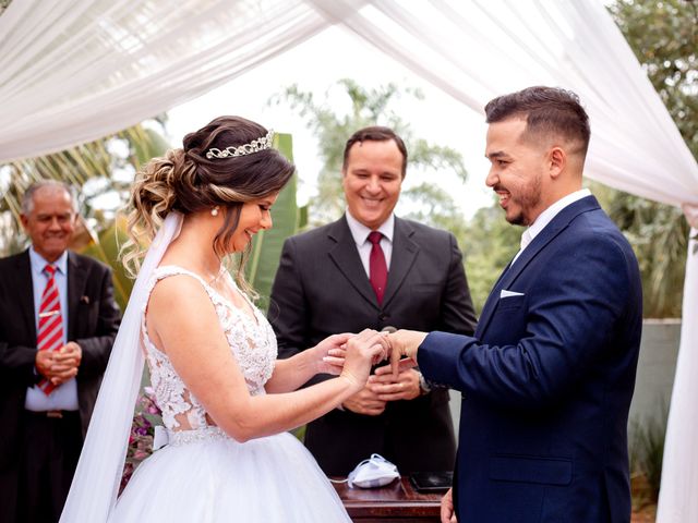 O casamento de Marlon e Camila em Valinhos, São Paulo Estado 111