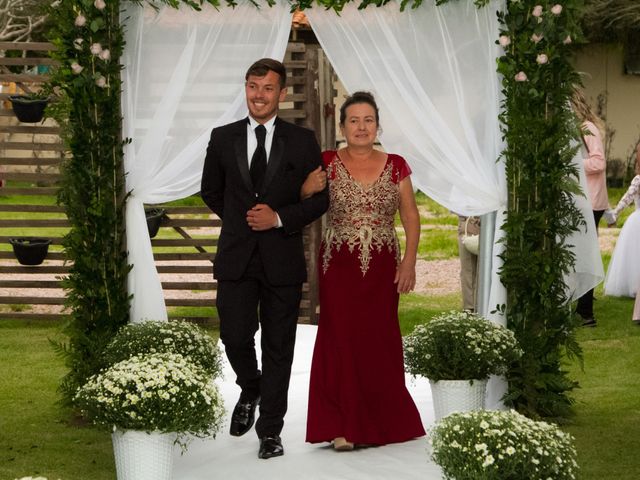 O casamento de Augusto e Samanta em Bombinhas, Santa Catarina 12