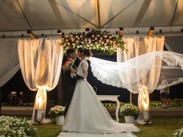 O casamento de Augusto e Samanta em Bombinhas, Santa Catarina 33