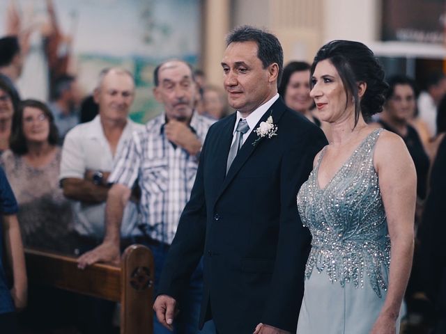 O casamento de Thiago e Josiane em Tapejara, Rio Grande do Sul 48