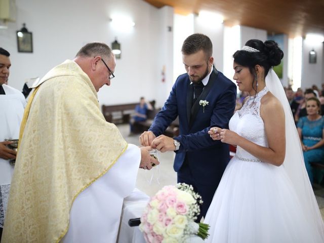 O casamento de Cassiano e Michelle em Campo Largo, Paraná 28