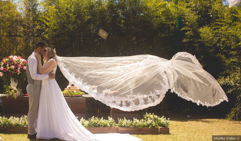 O casamento de Alex e Thais em Santa Luzia, Minas Gerais