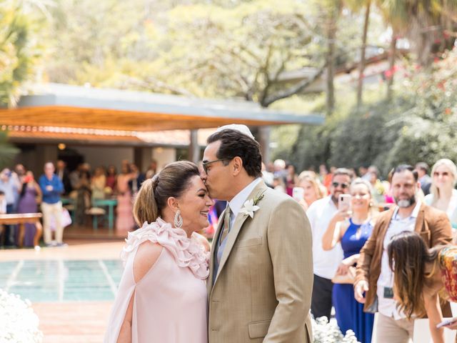 O casamento de Luciano e Luhanna em Vinhedo, São Paulo Estado 42