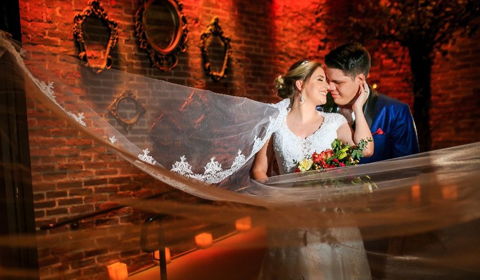 O casamento de Matheus e Flávia em Osasco, São Paulo