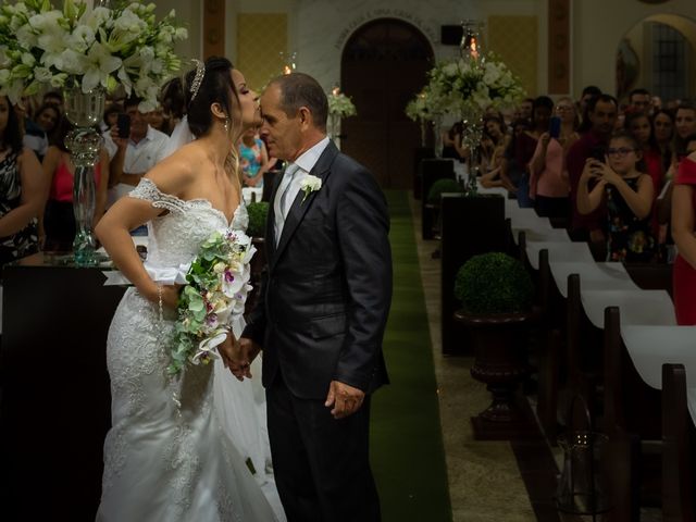 O casamento de Gilvan e Josiane em Cambuí, Minas Gerais 41