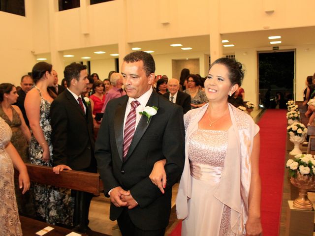 O casamento de Marcelo e Gabriella em Belo Horizonte, Minas Gerais 35