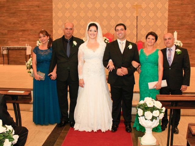 O casamento de Marcelo e Gabriella em Belo Horizonte, Minas Gerais 110