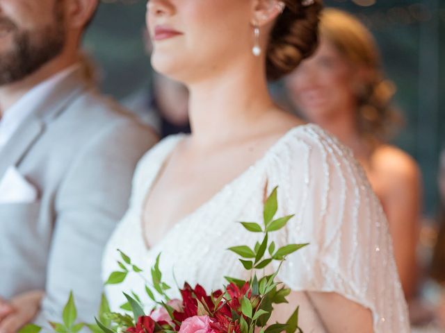 O casamento de Tiago e Caterine em Itajaí, Santa Catarina 31