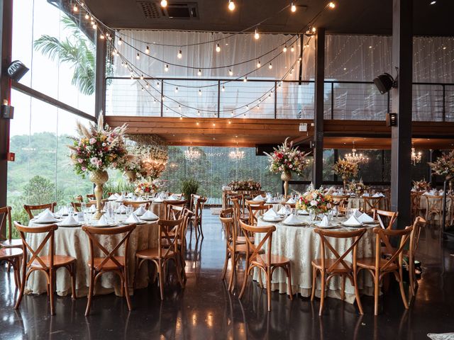 O casamento de Tiago e Caterine em Itajaí, Santa Catarina 52