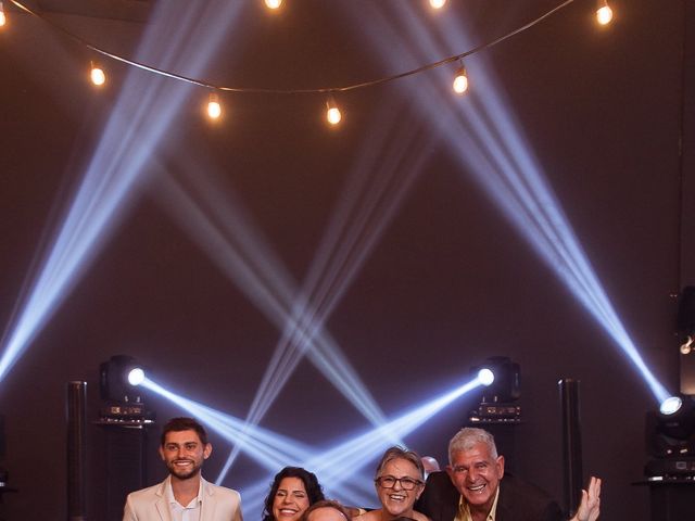 O casamento de Tiago e Caterine em Itajaí, Santa Catarina 88