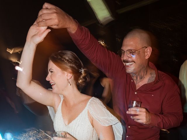 O casamento de Tiago e Caterine em Itajaí, Santa Catarina 105