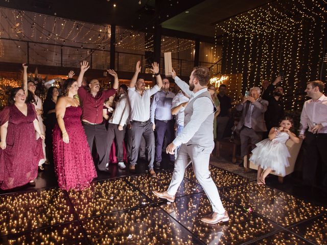 O casamento de Tiago e Caterine em Itajaí, Santa Catarina 109