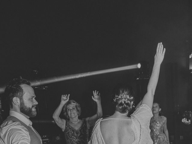 O casamento de Tiago e Caterine em Itajaí, Santa Catarina 121