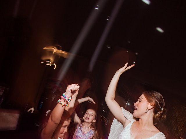 O casamento de Tiago e Caterine em Itajaí, Santa Catarina 122