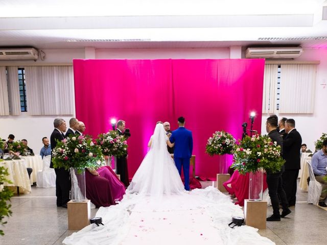 O casamento de Danilo e Estephanie  em Munhoz de Melo, Paraná 6