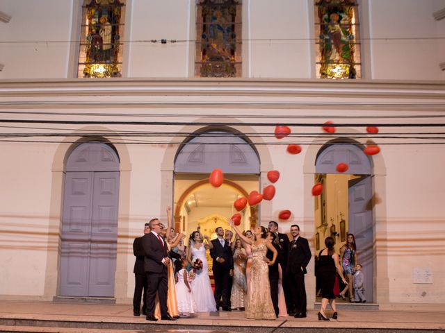 O casamento de Leandro e Mariani em Gravataí, Rio Grande do Sul 21