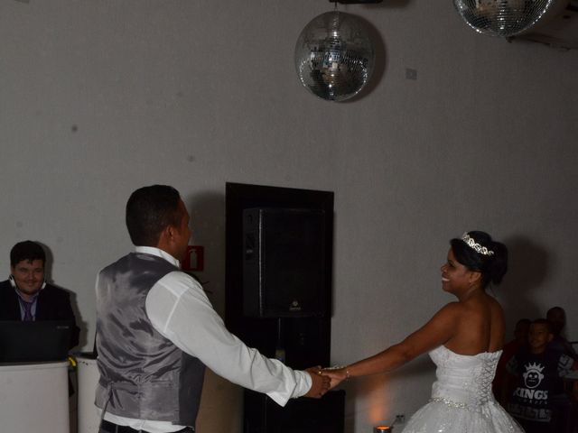 O casamento de Romeu e Elma em Contagem, Minas Gerais 32