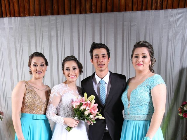 O casamento de Marcelo José  e Leciane  em Porto Barreiro, Paraná 3