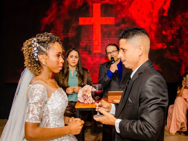 O casamento de Fabrício e Regilany em São Gonçalo, Rio de Janeiro 43