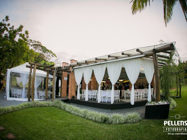O casamento de Marcos Vinicius e Karina em Massaranduba, Santa Catarina 189