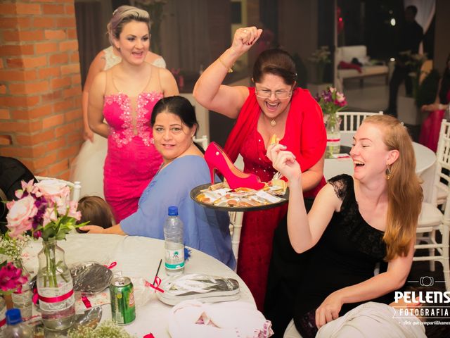 O casamento de Marcos Vinicius e Karina em Massaranduba, Santa Catarina 297