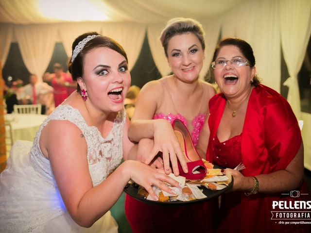 O casamento de Marcos Vinicius e Karina em Massaranduba, Santa Catarina 298