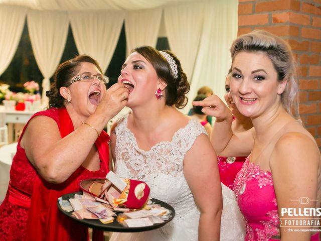 O casamento de Marcos Vinicius e Karina em Massaranduba, Santa Catarina 303