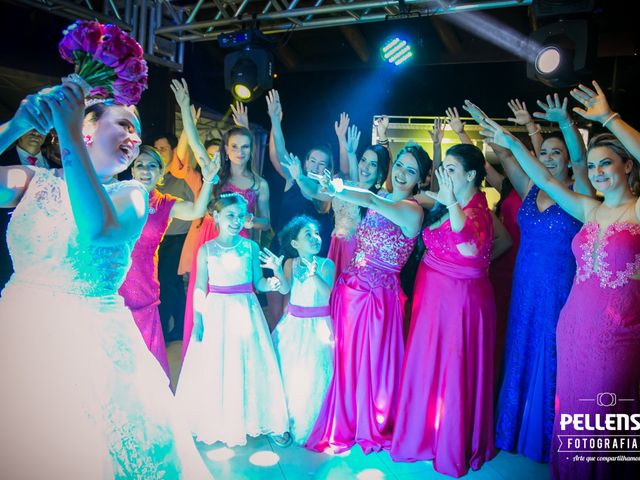 O casamento de Marcos Vinicius e Karina em Massaranduba, Santa Catarina 316