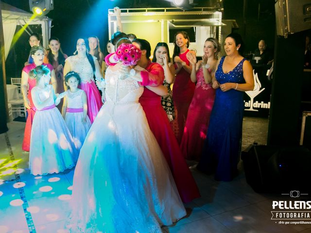 O casamento de Marcos Vinicius e Karina em Massaranduba, Santa Catarina 320