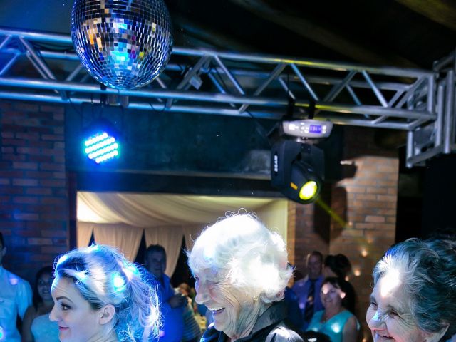 O casamento de Marcos Vinicius e Karina em Massaranduba, Santa Catarina 338